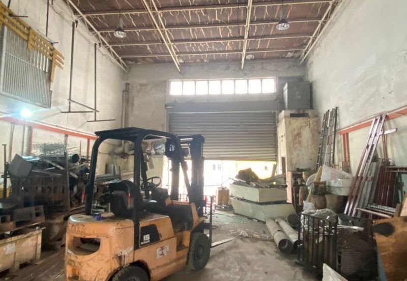 Seksyen 26 Link factory for rent