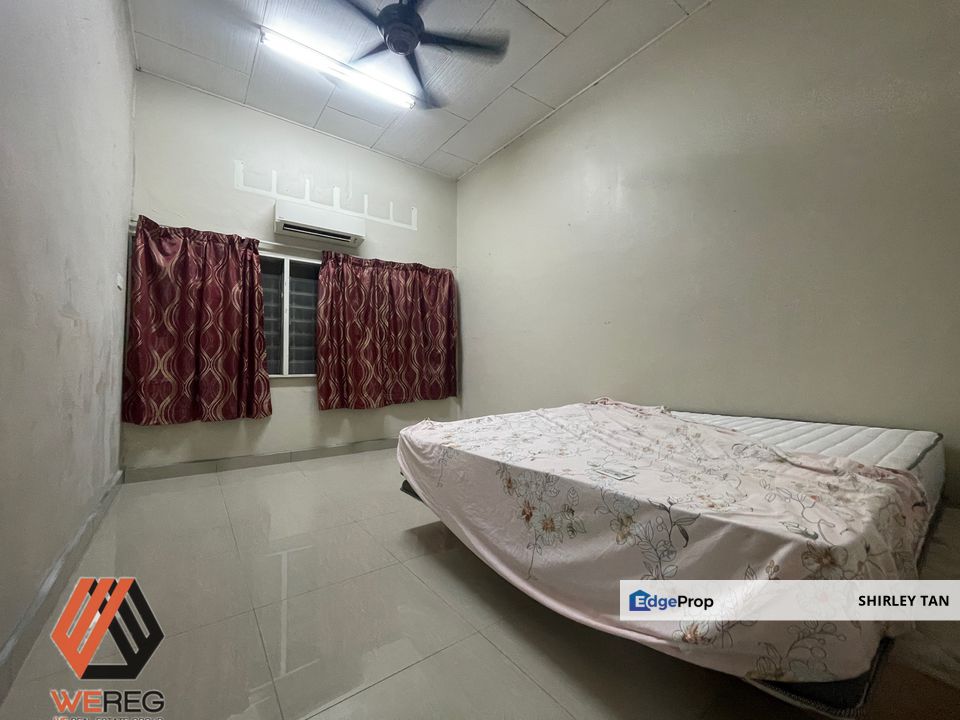 For Rent : Taman Chi Liung 2Sty  Rental Price : RM 2100 ( nego ) 双层排屋出租  * Freehold  * Intermediate Unit * Built up - 2200 Sqft  * 6Room 3Bathroom  * , Selangor, Klang