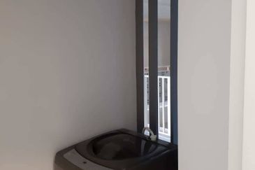 Gravit8 @ Klang South