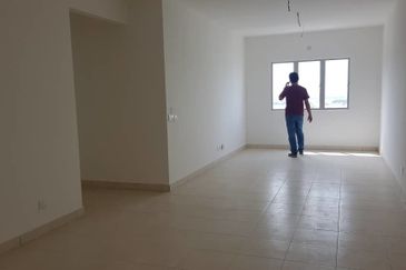 FOR SALE Pangsapuri De Bayu @ Setia Alam U13 Shah Alam 莎阿南公寓出售,适合投资出租 