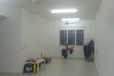 FOR SALE Pangsapuri De Bayu @ Setia Alam U13 Shah Alam 莎阿南公寓出售,适合投资出租 