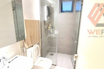 Gravit8 @ Klang South