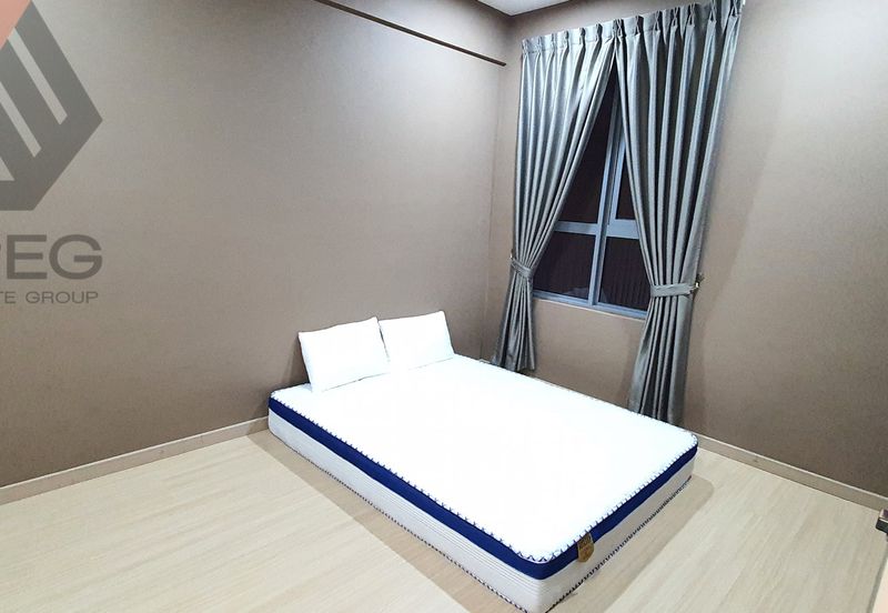 Gravit8 @ Klang South