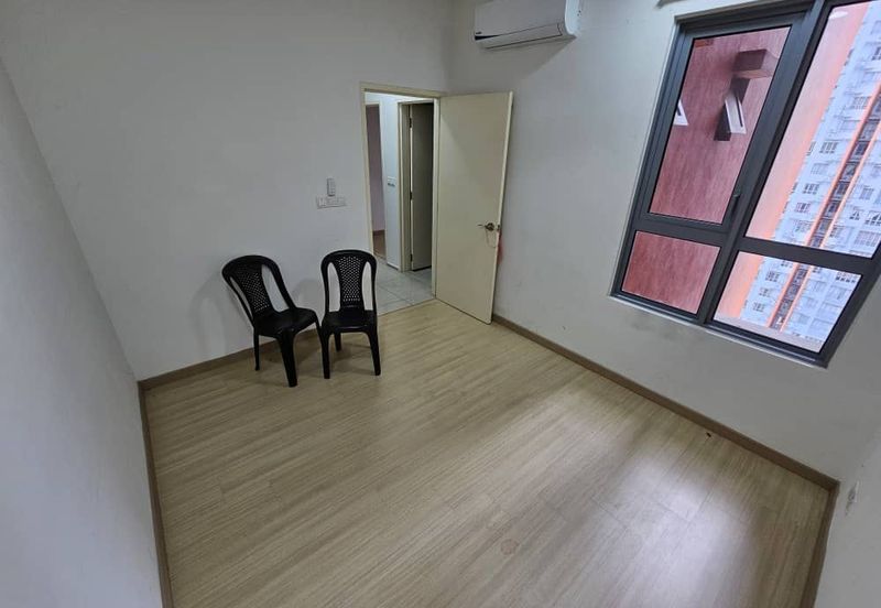 Gravit8 @ Klang South