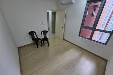 Gravit8 @ Klang South