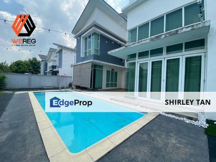 Parkland Klang swimming pool bungalow, Selangor, Klang