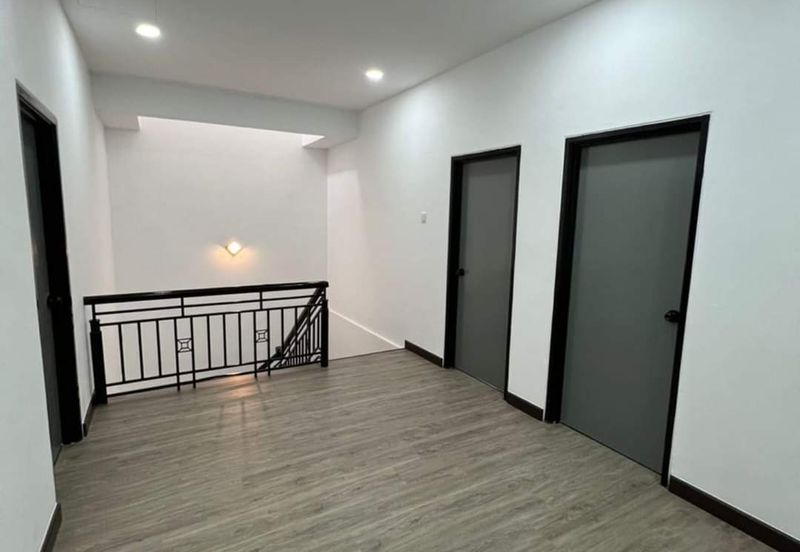 Kota Kemuning 2 Storey Superlink❗❗ RENOVATED, MOVE IN CONDITION, Facing Open😍 ** FREE SNP LEGEL FEE ** - T&C   ( Anggerik Oncidium ) KOTA KEMUNING , 