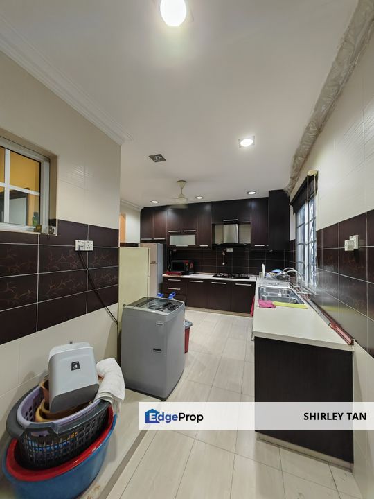 PARKLAND Klang. 2 Storey Semi-D House  Land Area 40 X 82.5  SQFT FREEHOLD TITLE FULLY RENOVATED  SIDE EXTENDED with big Rooms & Hall Back kitchen exte, Selangor, Klang