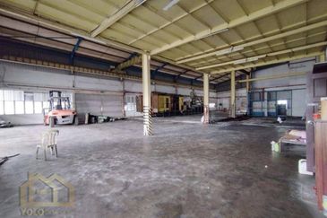 Pandamaran, Port Klang Double Storey Warehouse/Factory For Rent   Unit's Details: - Land Area: 18,500sqft - Total Build Up: 18,685 sqf