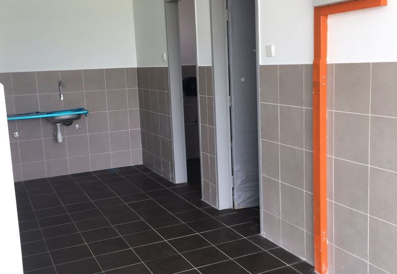 JENJAROM. Klang / Kuala Langat Selangor. Brand New Double Storey Semi-D Factory for Rent 雪兰莪-吧生半独立工厂出租🔥  Land Area : 12,636 sqft Build Up 