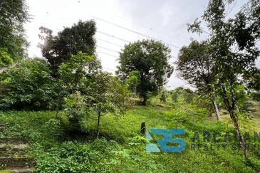 Tanah dusun berkonsepkan resort di Lenggeng, N9