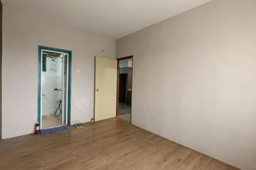 Vista Pinggiran, Taman Pinggiran Putra