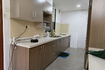 Vista Pinggiran, Taman Pinggiran Putra