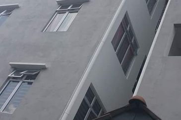 Dahlia Court Apartment