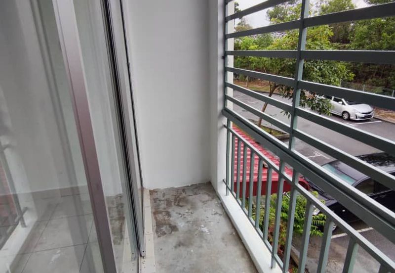 Dahlia Court Apartment