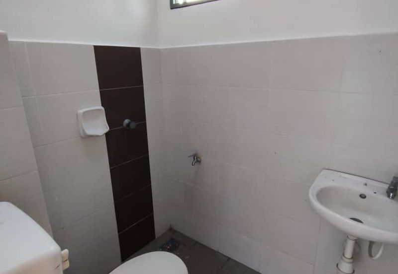 Dahlia Court Apartment