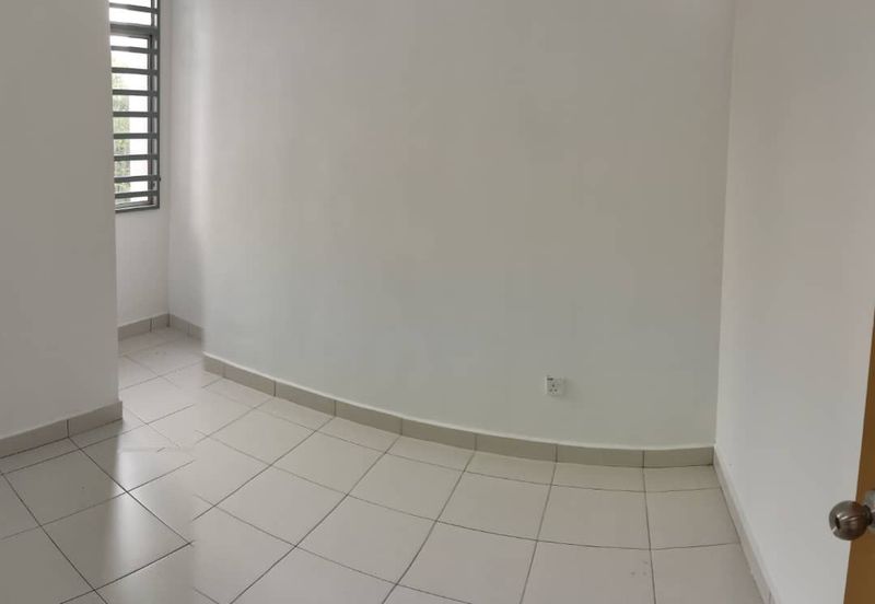 Dahlia Court Apartment