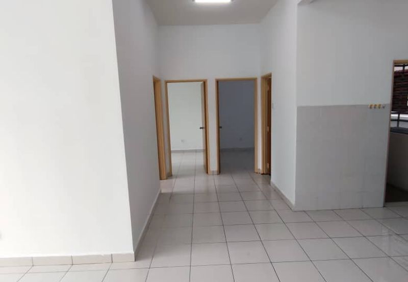 Dahlia Court Apartment