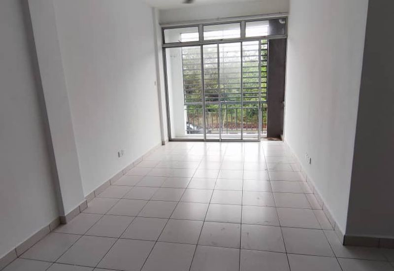 Dahlia Court Apartment