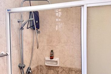 [FREEHOLD & NICE INTERIOR] Double Storey Terrace (Intermediate), Putra Heights, Subang Jaya 