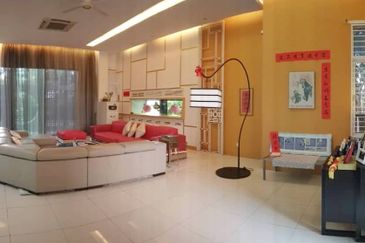 Perdana Lakeview East