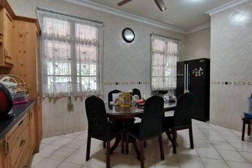 [ RUMAH CANTIK NEGO ] 2Tkt Banglo