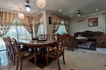 [ RUMAH CANTIK NEGO ] 2Tkt Banglo