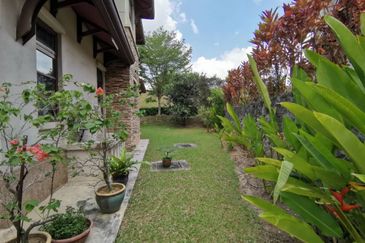 [ RUMAH CANTIK NEGO ] 2Tkt Banglo