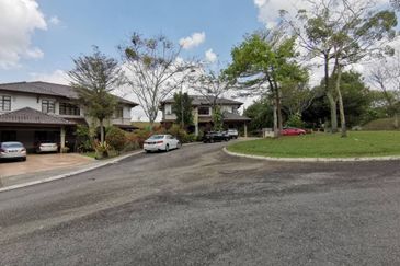 [ RUMAH CANTIK NEGO ] 2Tkt Banglo