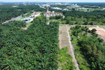 [ TANAH RATA | INFRA TERSEDIA ] 7 Lot Banglo 