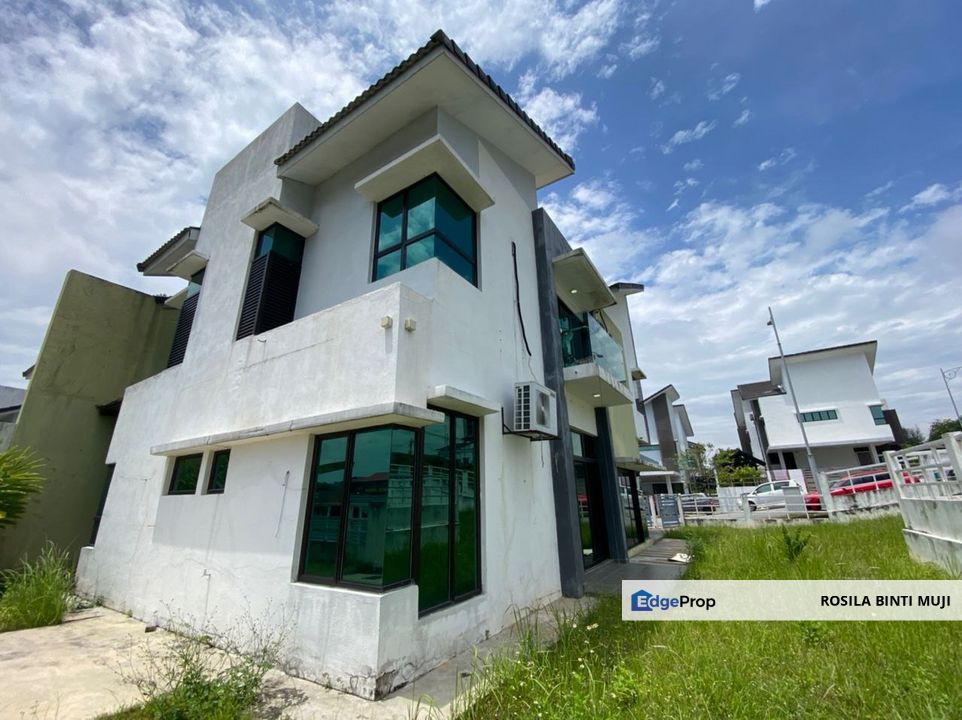 [ HUGE LAND CORNER LOT ] Semi-D at Sg Ramal dalam Bangi-Kajang , Selangor, Kajang