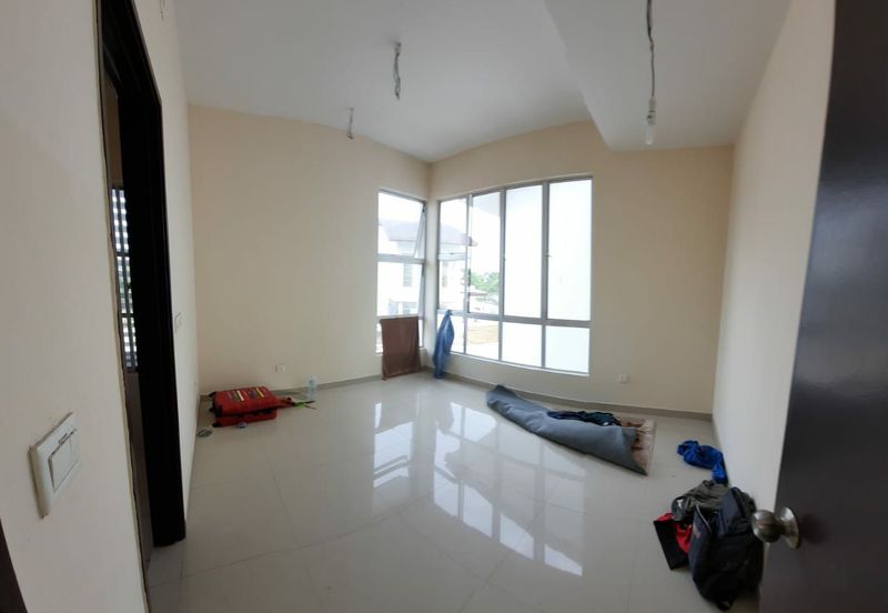 [ FREEHOLD ] 2Sty Bungalow Timur Enstek 