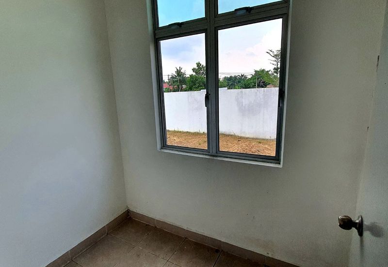 Jalan Teluk Panglima Garang 28/1