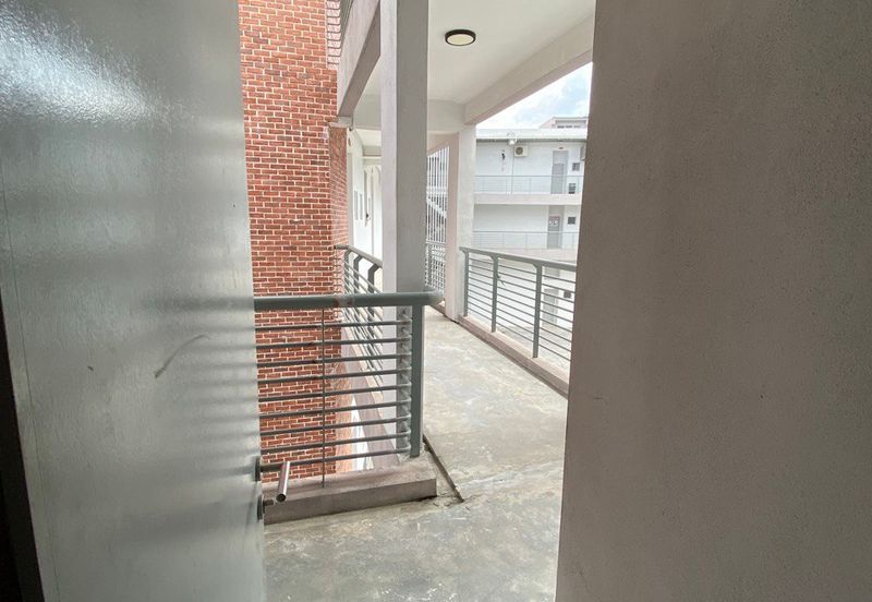 [ LIMITED UNIT BRAND NEW ] Shoplot facing mainroad at Rawang 