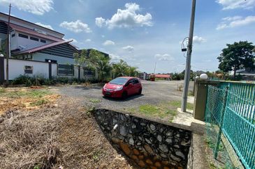 Persiaran Desa Pinggiran Putra 