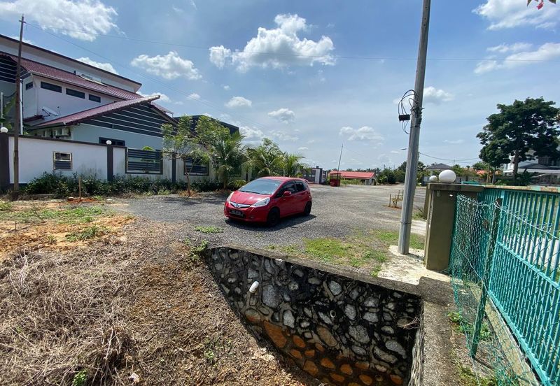 Persiaran Desa Pinggiran Putra 