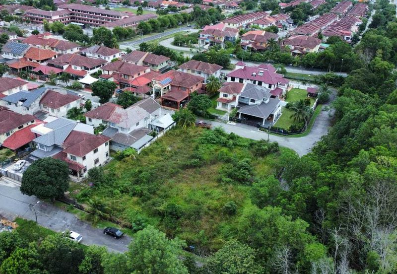 Taman Seroja, Bandar Baru Salak Tinggi