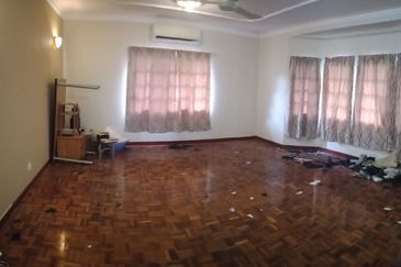 Bandar Tun Hussein Onn