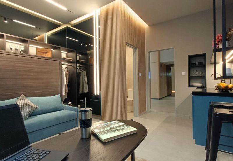 [ WALKING DISTANCE TO LRT STATION ] New Condo at Damansara