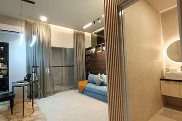 [ WALKING DISTANCE TO LRT STATION ] New Condo at Damansara