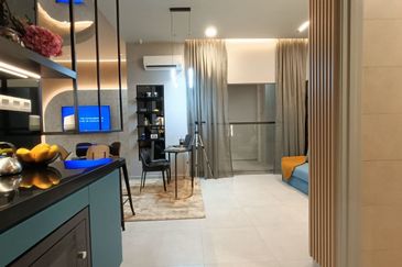 [ WALKING DISTANCE TO LRT STATION ] New Condo at Damansara