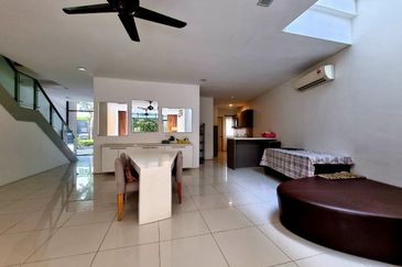 Mirage By The Lake @ Perdana Lakeview West