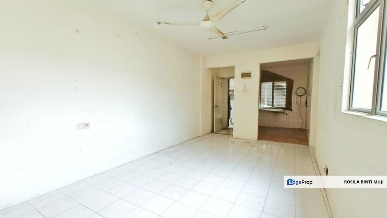 [ NEAR ERL ] Villa Apartment Kota Warisan , Sepang , Selangor, Sepang