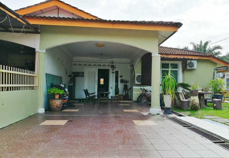 Taman Dato Hormat, Telok Panglima Garang