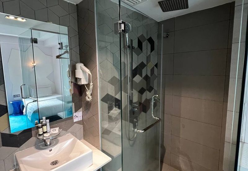 [ GOOD LOCATION ] 7Sty Hotel at Jalan Bukit Bintang KL