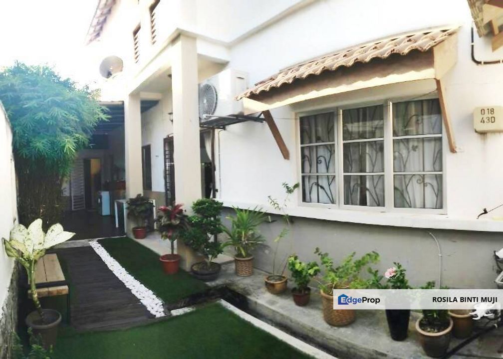 [ FULLY RENO ] Semi D di Taman Ixora Bandar Baru Salak Tinggi Sepang , Selangor, Sepang