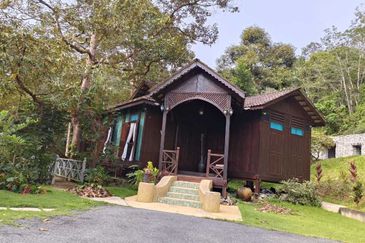 [ TANAH RESORT CANTIK ] di Ulu Klawang Jelebu