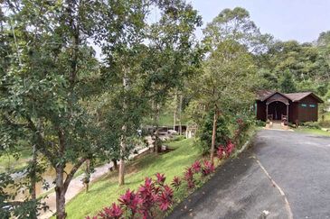 [ TANAH RESORT CANTIK ] di Ulu Klawang Jelebu