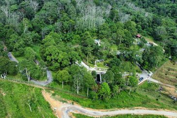 [ TANAH RESORT CANTIK ] di Ulu Klawang Jelebu