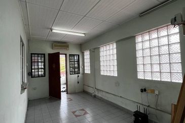 Jalan Wawasan Ampang 